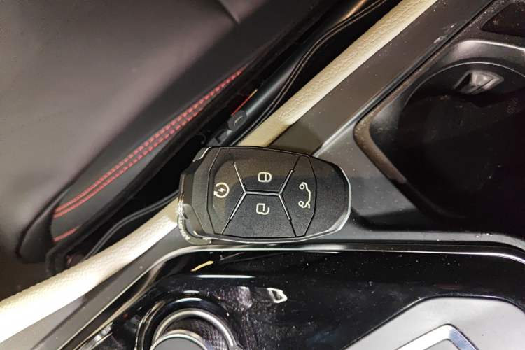 Used Lynk & Co 02 New Energy 2019 1.5T PHEV Pro
