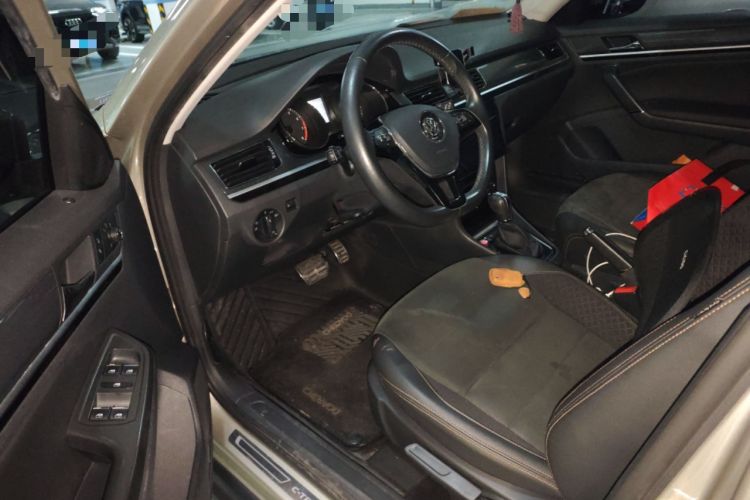 Used Volkswagen C-TREK 2018 1.5L Automatic Luxury Edition