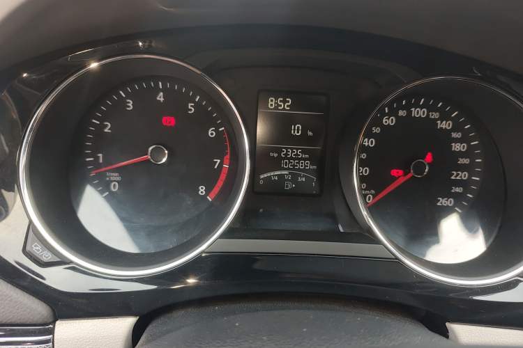 Used Volkswagen Sagitar 2015 1.6L Manual Comfort Model
