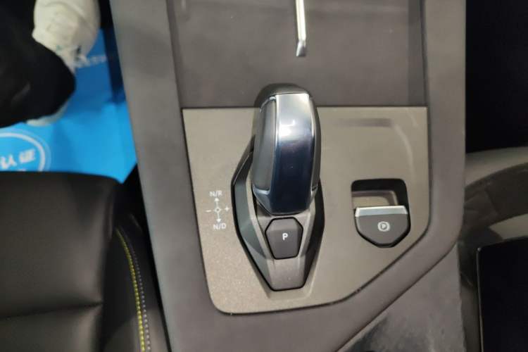 Used Lynk & Co 01 2025 2.0TD Two-Wheel Drive Refreshed Pro Version Gear Lever