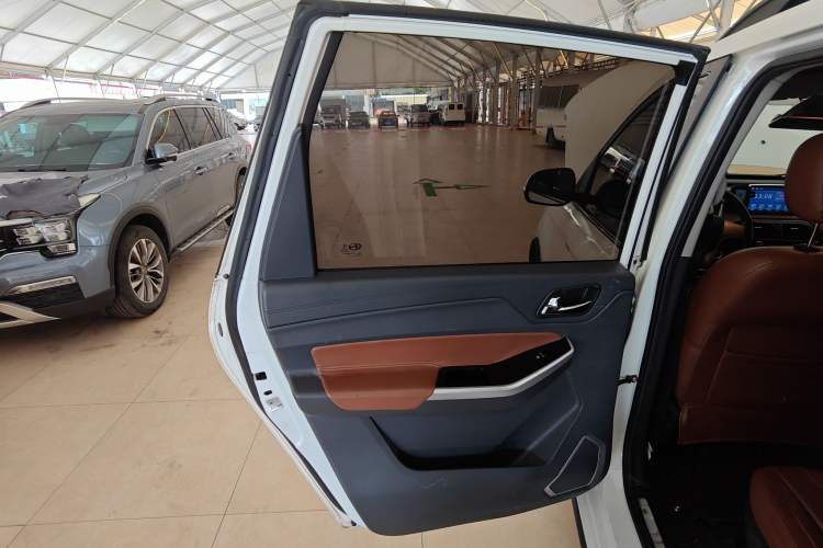 Used BAIC Changhe M70 2017 1.5L manual luxury cabin