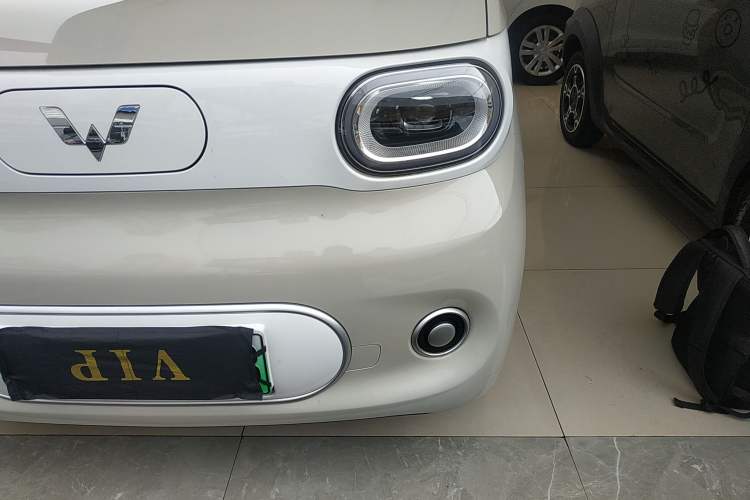 Used Wuling Hongguang MINIEV 2024 3rd Generation 215km Youth Edition Left Front Headlight