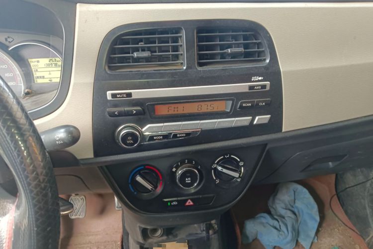 Used CHANGAN OSHAN Olisway 2015 1.2L Manual Enjoyment Model
