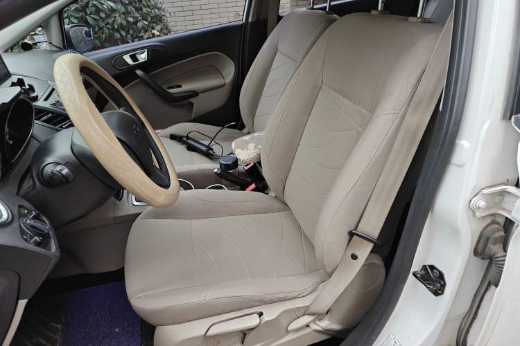 Used Ford Fiesta 2013 Sedan 1.5L Automatic Fashion Edition