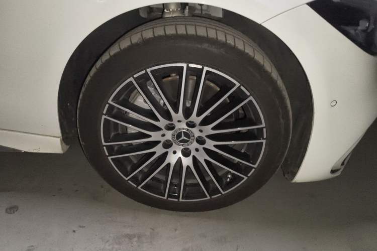 Used Mercedes-Benz C-Class 2025 Facelift C 260 L Sport Edition
