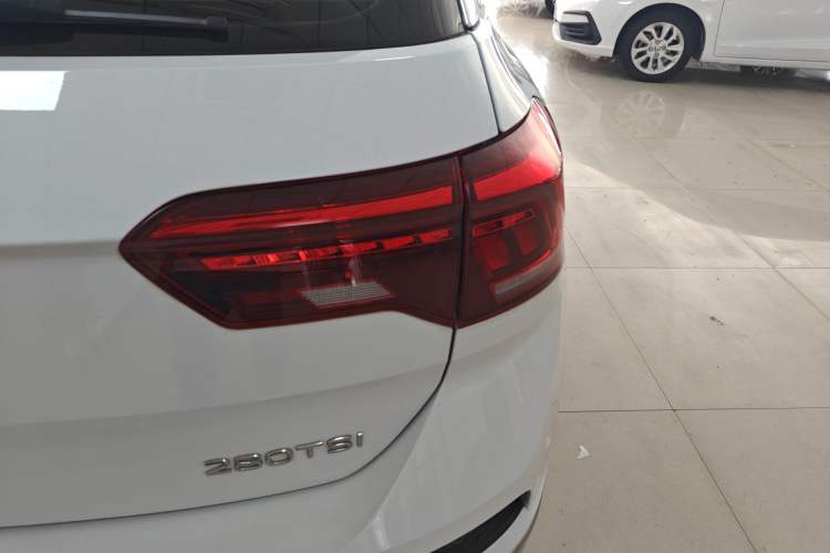 Used Volkswagen T-ROC 2022 280TSI DSG Two-Wheel Drive Elite PLUS Right Rear Taillight