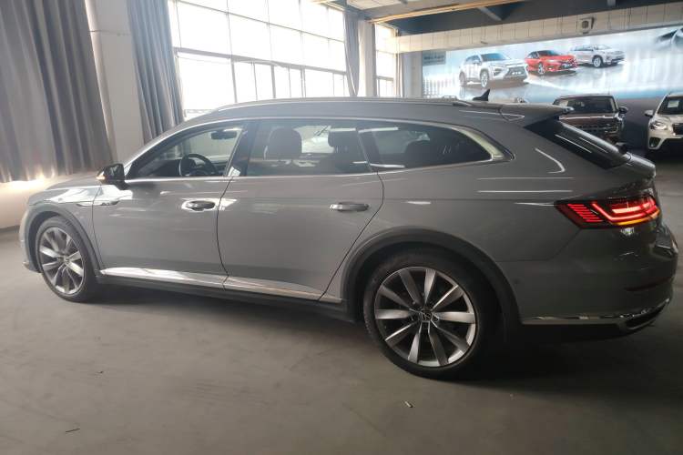 Used Volkswagen FAW-Volkswagen CC 2023 Hunting Vehicle 380TSI Hunter's Heart Edition