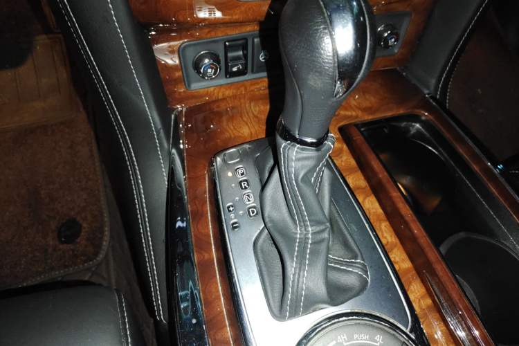 Used Infiniti QX80 2016 5.6L 4WD