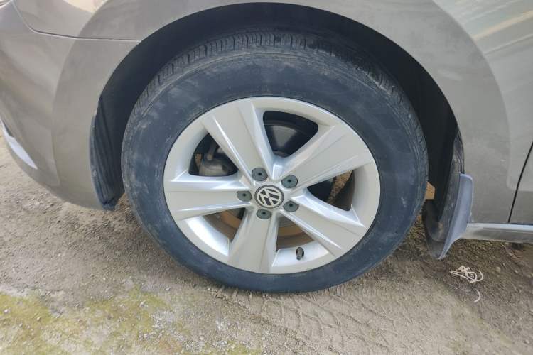 Used Volkswagen Jetta 2013 1.6L Manual Luxury Model