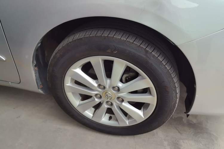 Used Toyota Corolla 2009 1.8L Automatic GLX-i Special Commemorative Edition Right Front Wheel Hub