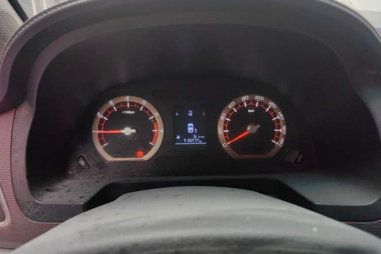 Used FORTHING Lingzhi 2017 M5L 1.6L 7-Seater Standard Model Instrument Cluster