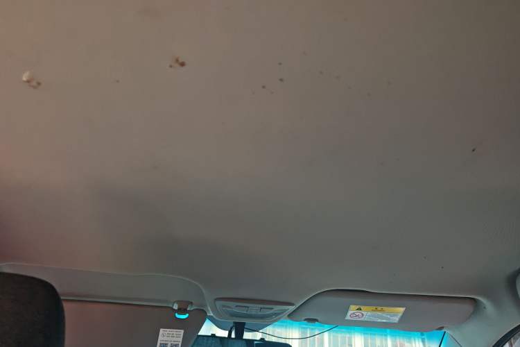 Used Baojun 510 2019 1.5L Manual Enjoyment Model 77kW China VI Emission Standard Headliner