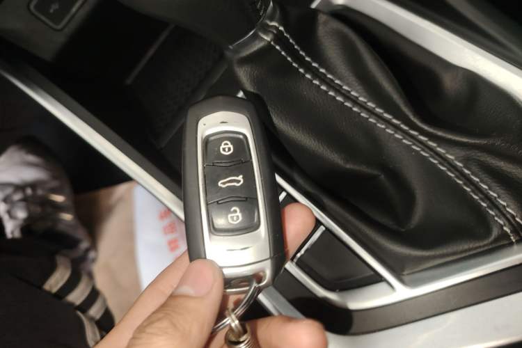 Used Geely Auto Vision X3 2019 Upgraded Model 1.5L CVT Prestige Version
