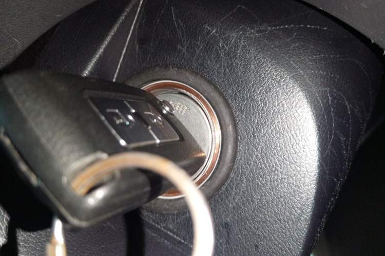 Used Mitsubishi Pajero 2019 3.0L Automatic Comfort Edition Vehicle Key