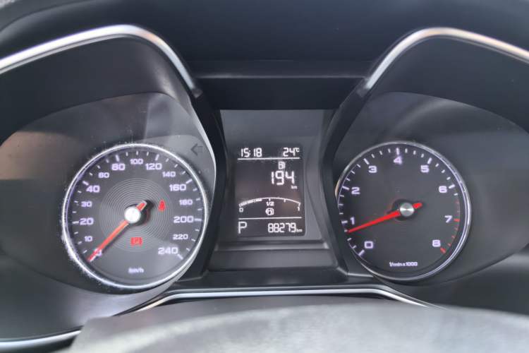 Used MG 6 2017 20T Automatic Luxury Smart Connect Version China V Standard Instrument Cluster