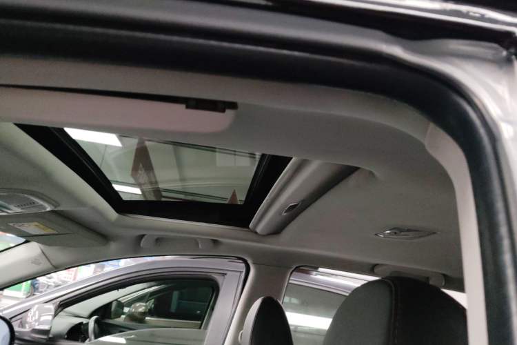 Used Haval H6 2015 Sport Edition 1.5T Automatic Two-Wheel Drive Luxury Model
