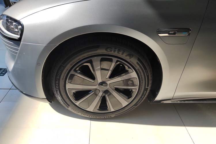 Used Hima Luxeed S7 2024 Max Rear-Drive Long-Range Intelligent Driving Version