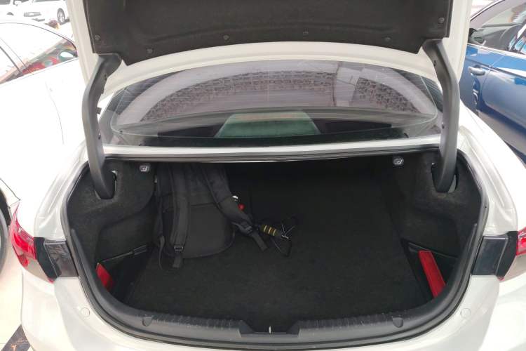 Used Mazda Atenza 2017 2.5L Blue Sky Prestige Edition
