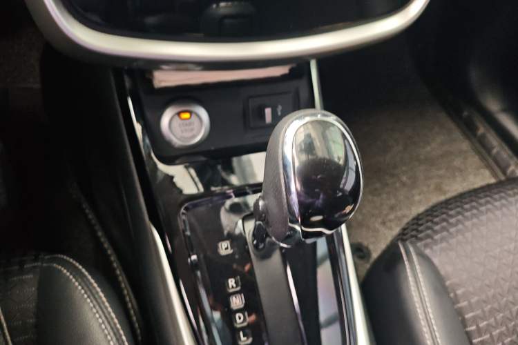 Used Nissan Tiida 2019 1.6L CVT Smart Enjoyment Version China VI Standard
