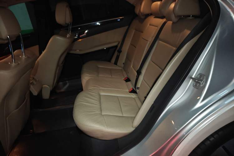 Used Mercedes-Benz E-Class 2012 E 260 L CGI Fashion Model