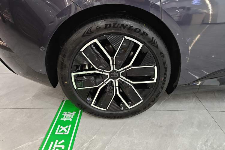 Used Avatr 12 2025 Max Extended-Range Edition