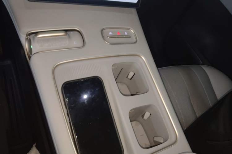 Used Nio ES8 2024 75 kWh