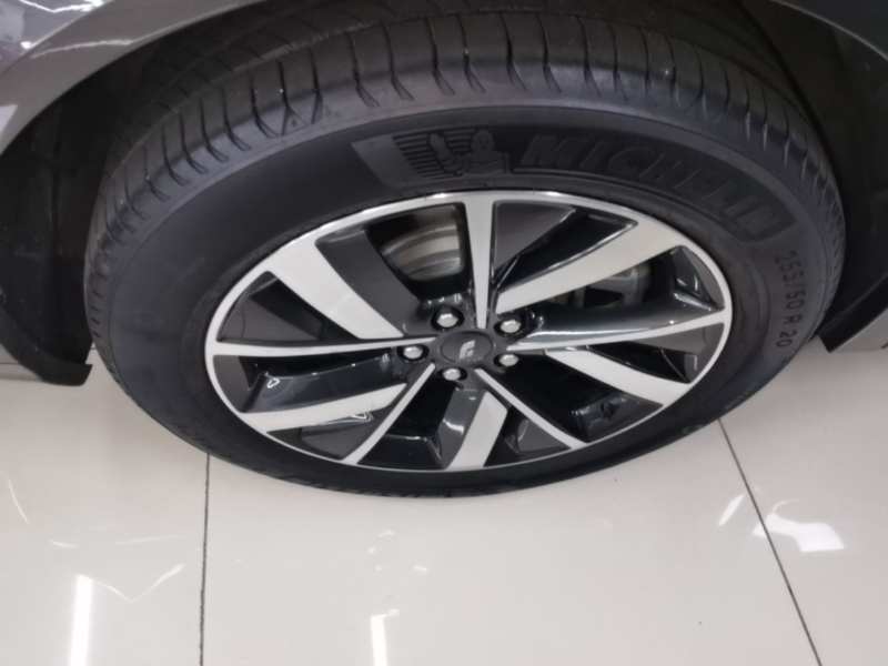 Used Li Auto L8 2023 Pro Model — 25
