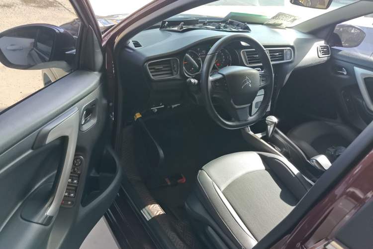 Used Citroen C3-XR 2017 1.6L Automatic Pioneer Model Driver Seat