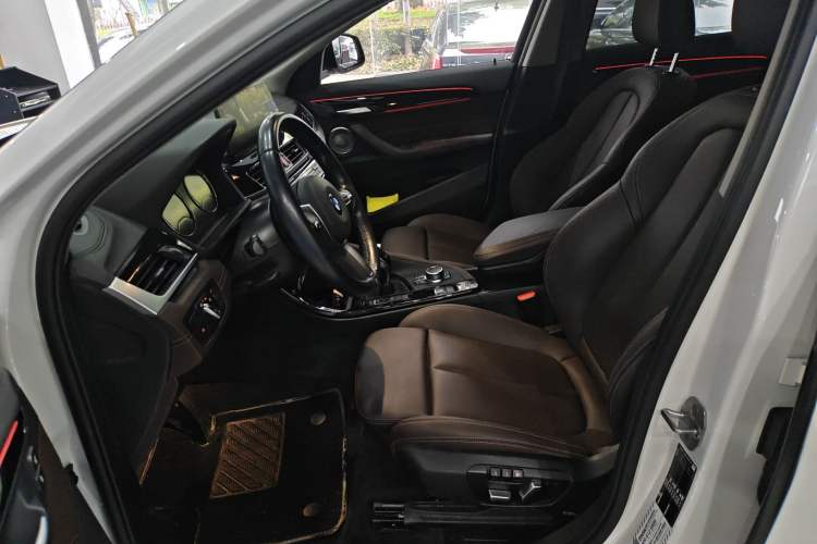 Used BMW X2 2022 sDrive25i M Sport Package Left Front Seat