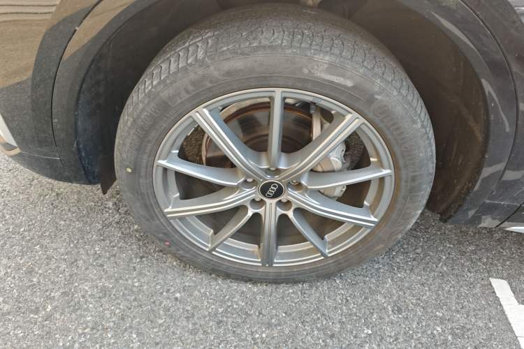 Used Audi Q5L 2022 40T Fashionable and Dynamic Model
