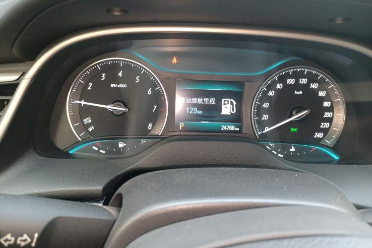 Used Buick GT 2021 1.3T Automatic Mild Hybrid Elite Version Odometer Close Up
