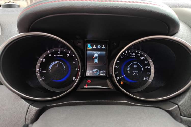 Used CHANGAN CS75 2017 Shangkui Edition 1.5T Manual Fengxiang Model
