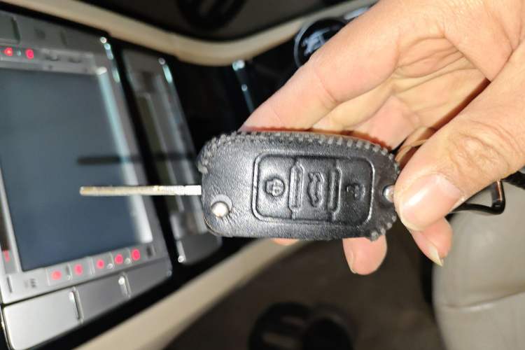 Used Volkswagen Passat 2011 2.0L Manual Luxury Version