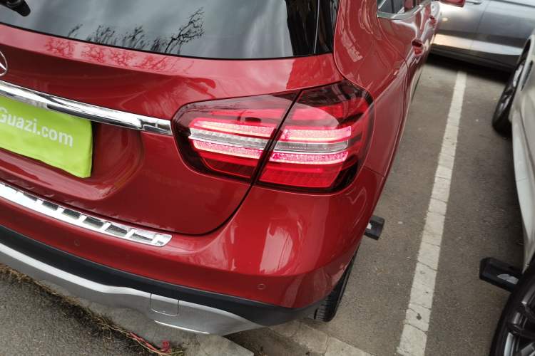 Used Mercedes-Benz GLA 2017 GLA 220 4MATIC Fashion Model
