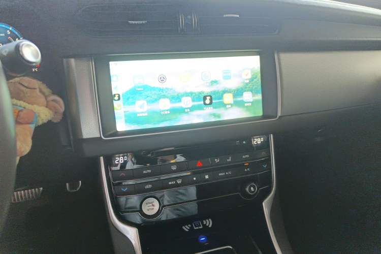 Used Jaguar XFL 2017 XFL 3.0 SC 340 PS Premium Edition