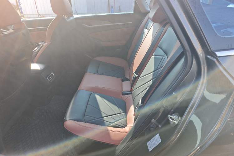 Used CHANGAN Eado 2023 Changan Edition PLUS Blue Whale NE 1.4T GDI DCT Prestige Version