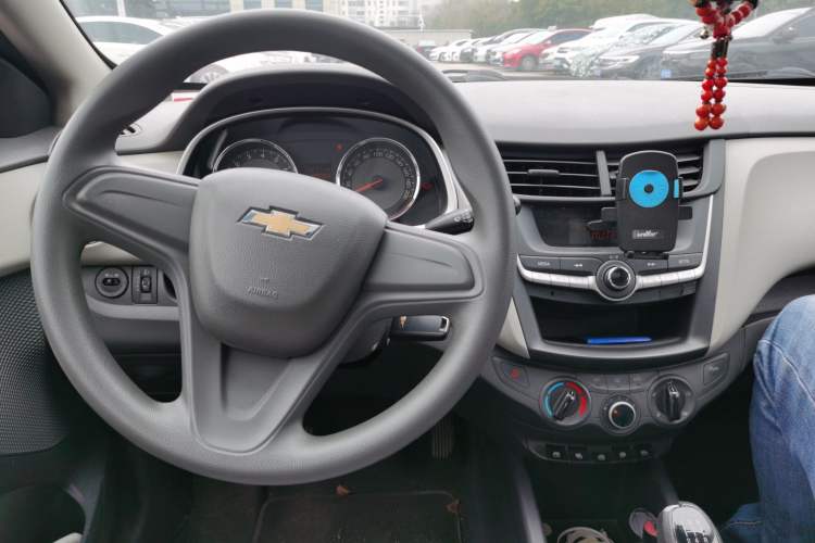 Used Chevrolet Sail 2015 Sail 3 1.5L Manual with Ideal Sunroof Edition