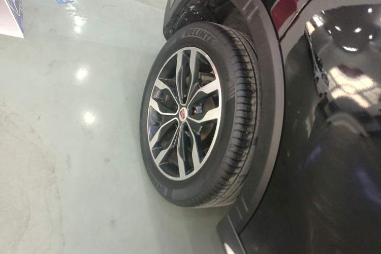 Used Roewe RX5 2016 30T Two-Wheel Drive Automatic Internet Smart Edition