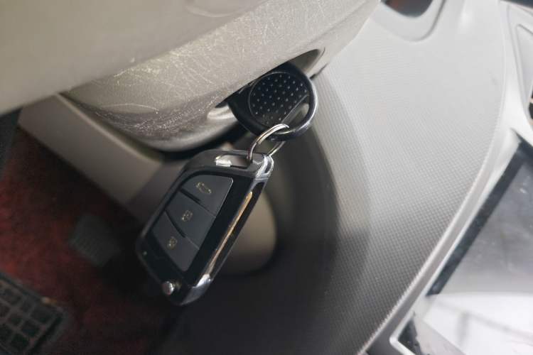 Used Chevrolet Sail 2013 Sedan 1.4L AMT Enjoy Edition Vehicle Key