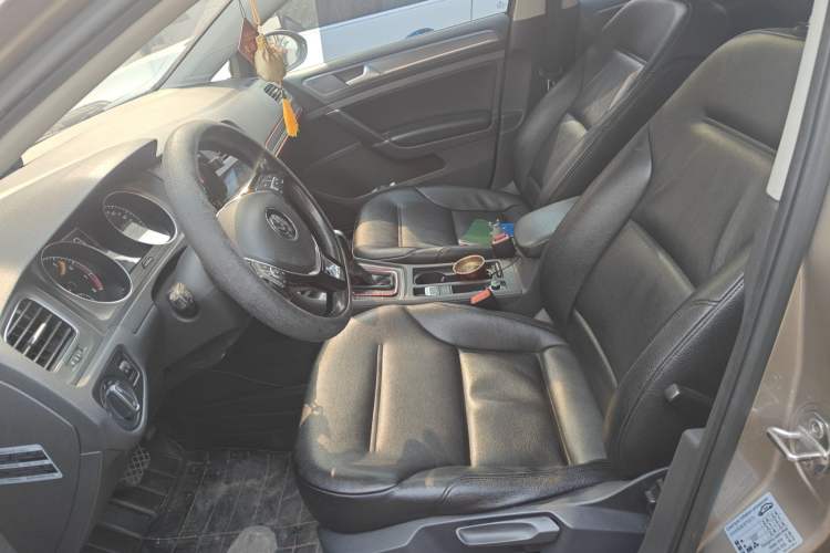 Used Volkswagen Golf 2016 230TSI Automatic Comfort Version Left Front Seat