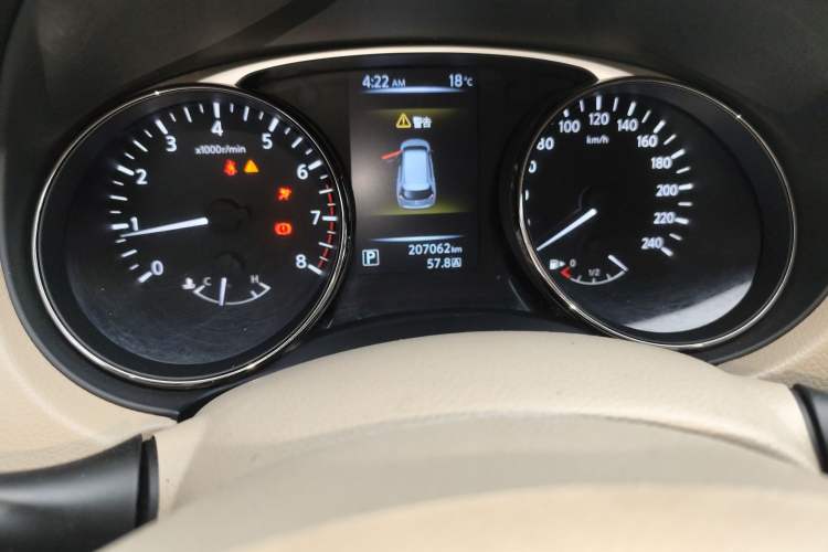 Used Nissan X-Trail 2014 2.0L CVT Comfort Edition 2WD Odometer Close Up