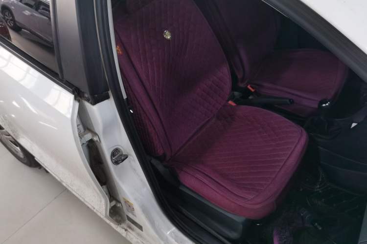 Used Volkswagen Polo 2016 1.4L Manual Fashion Model