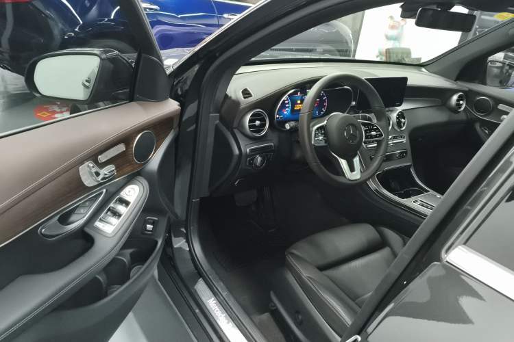 Used Mercedes-Benz GLC 2021 GLC 260 L 4MATIC Luxury Model