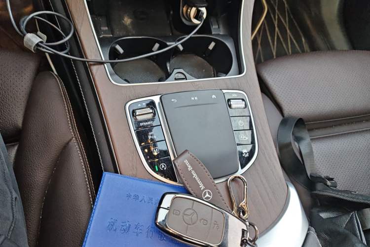 Used Mercedes-Benz GLC 2022 GLC 260 L 4MATIC Luxury Model Gear Lever