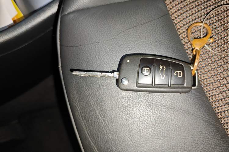 Used Audi Q3 2018 30 TFSI Fashion Edition Collector's Version Vehicle Key