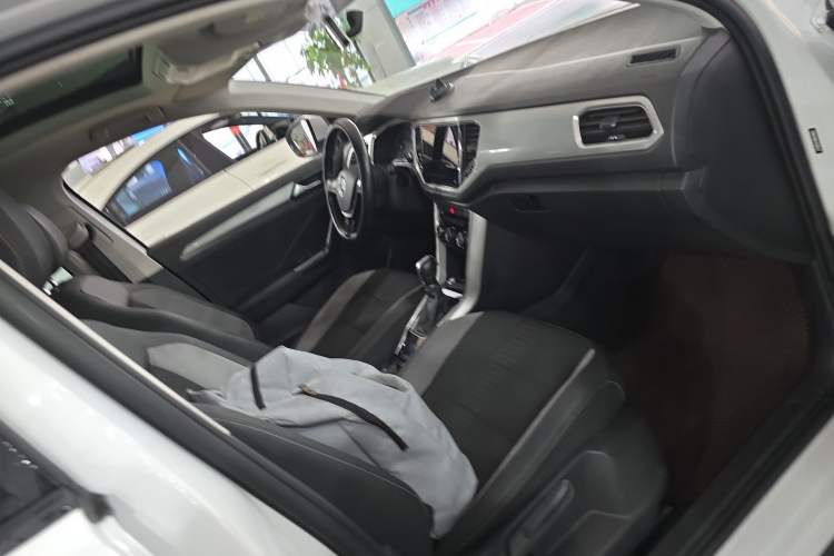 Used Volkswagen T-ROC 2022 280TSI DSG Two-Wheel Drive Elite PLUS