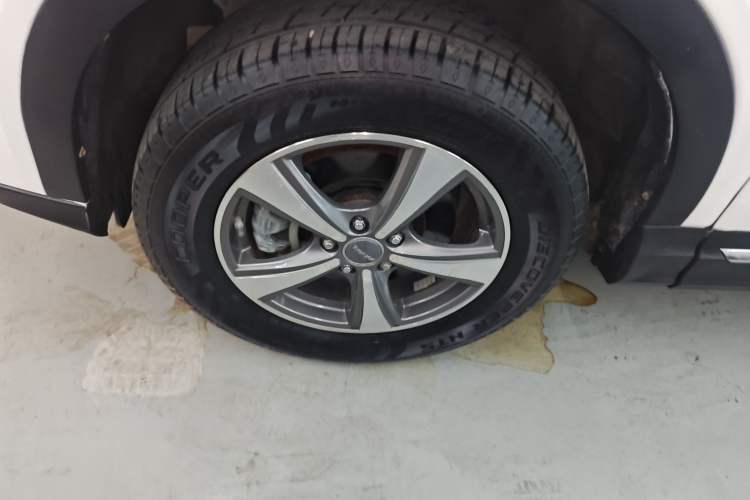 Used Haval H6 Coupe 2016 Blue Label 1.5T Automatic Two-Wheel Drive Elite Model Left Front Wheel Hub