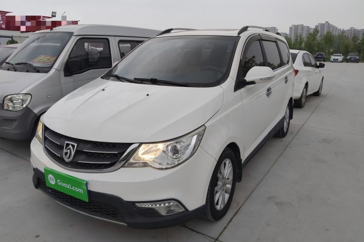 Used Baojun 730 2014 1.5L Manual Luxury Navigation ESP Version 7 Seats