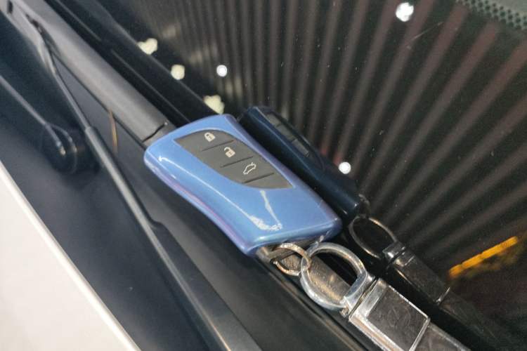 Used Lexus ES 2020 300h Premier Edition