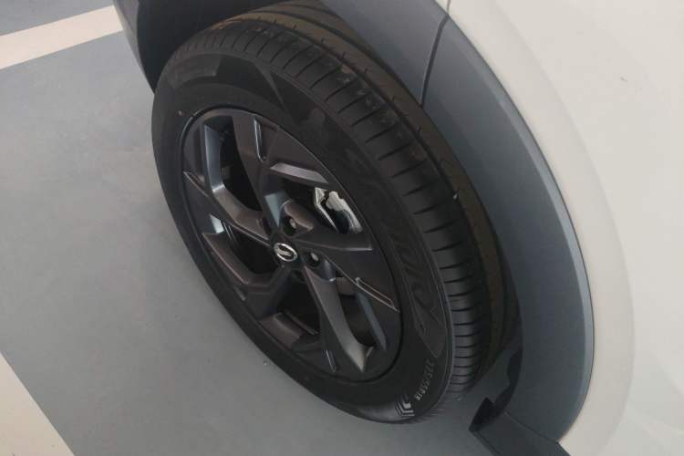 Used GAC Trumpchi GS3 2026 Model Shadow Speed 270T Enjoyment Edition Right Rear Wheel Hub